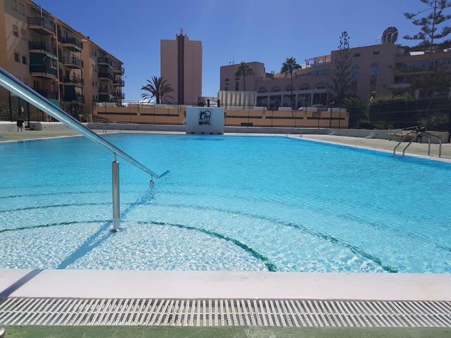 Sun Apartment - 3 Bedrooms, Priv Parking, Pool, Ac, Tv Channels, Fibre Net Los Cristianos  Bagian luar foto