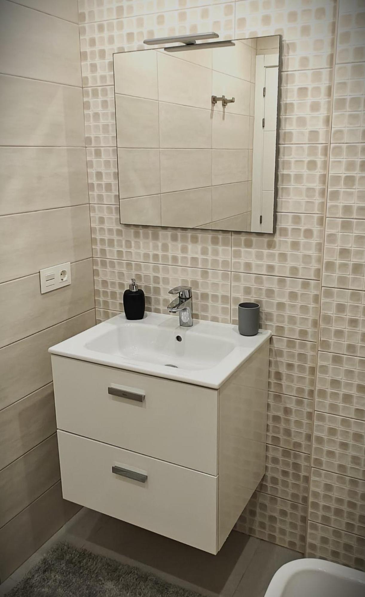 Sun Apartment - 3 Bedrooms, Priv Parking, Pool, Ac, Tv Channels, Fibre Net Los Cristianos  Bagian luar foto