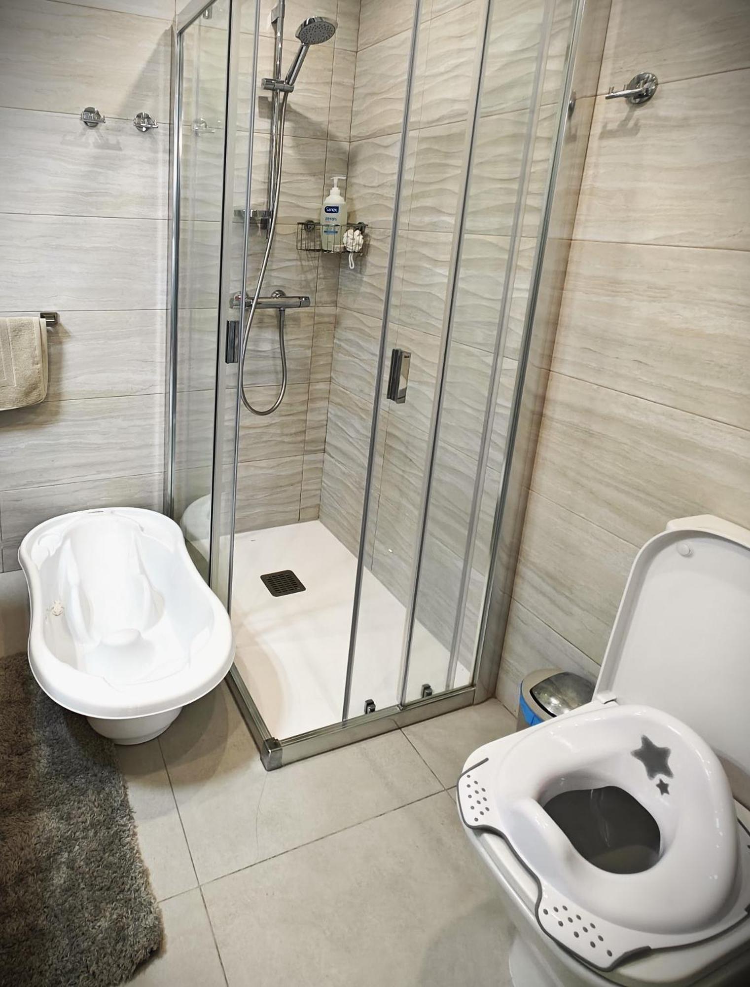 Sun Apartment - 3 Bedrooms, Priv Parking, Pool, Ac, Tv Channels, Fibre Net Los Cristianos  Bagian luar foto