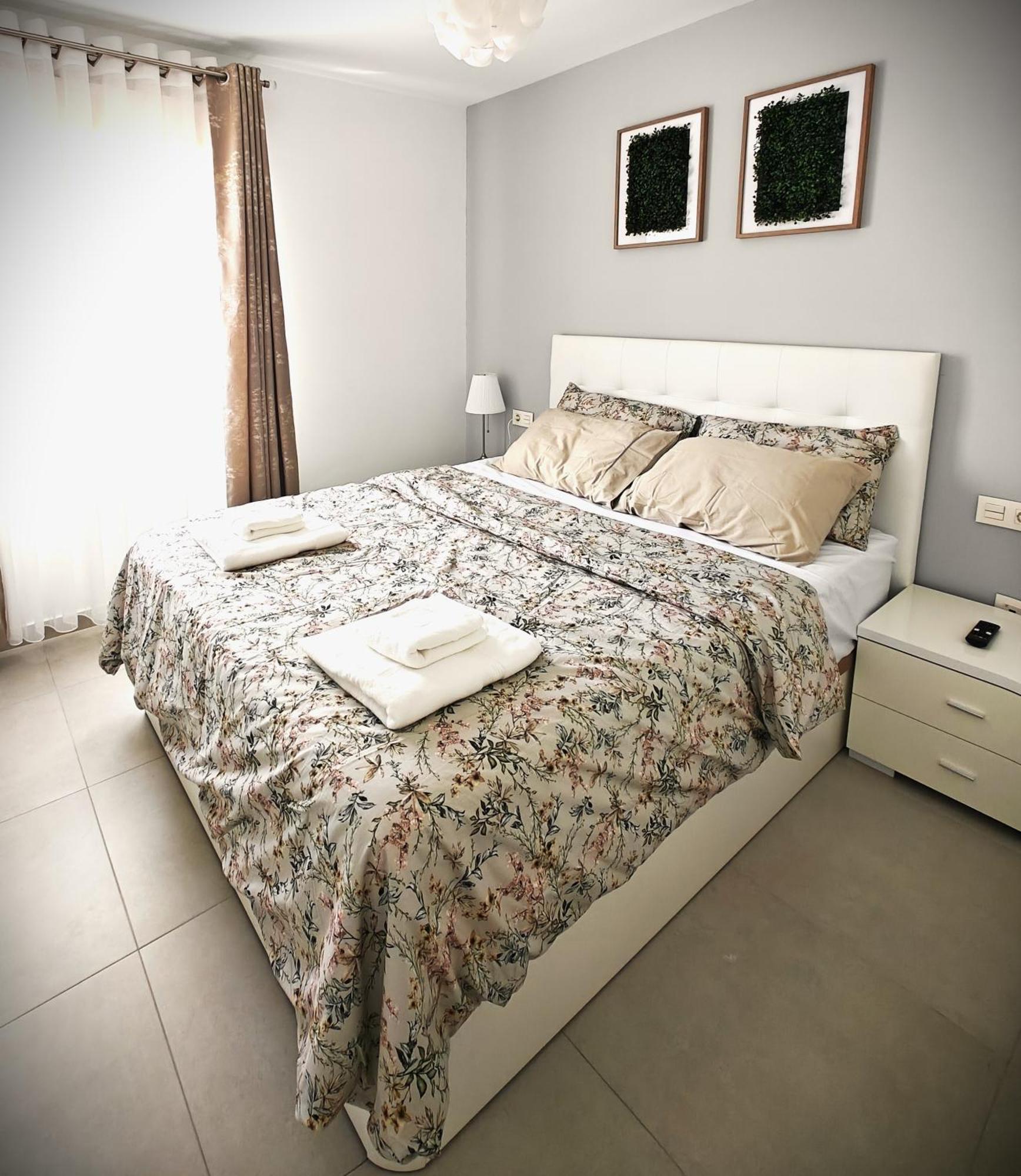 Sun Apartment - 3 Bedrooms, Priv Parking, Pool, Ac, Tv Channels, Fibre Net Los Cristianos  Bagian luar foto