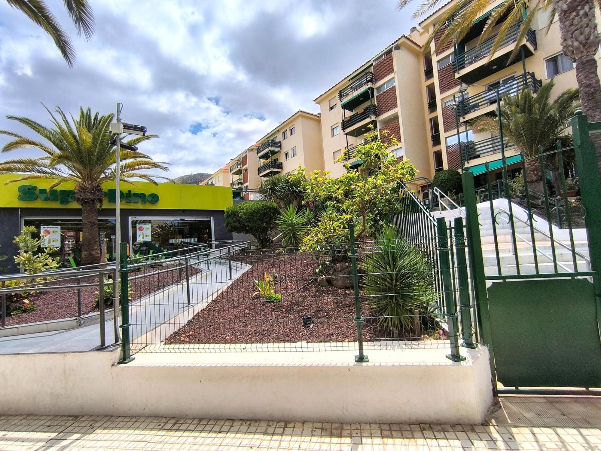 Sun Apartment - 3 Bedrooms, Priv Parking, Pool, Ac, Tv Channels, Fibre Net Los Cristianos  Bagian luar foto